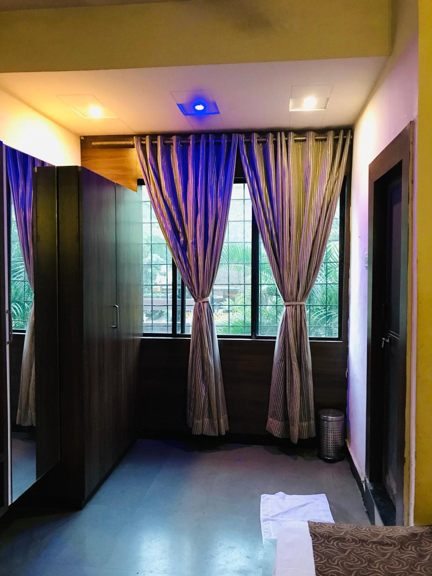 Liva Rooms ناسيك المظهر الخارجي الصورة